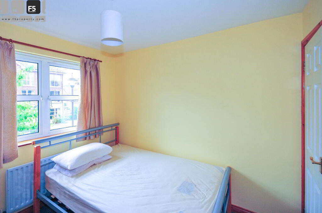 6 Ardenlee Way Bedroom 2
