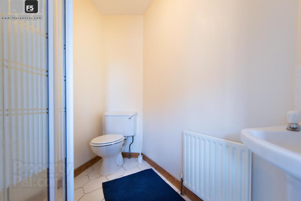 6 Ardenlee Way Bedroom 1 ensuite