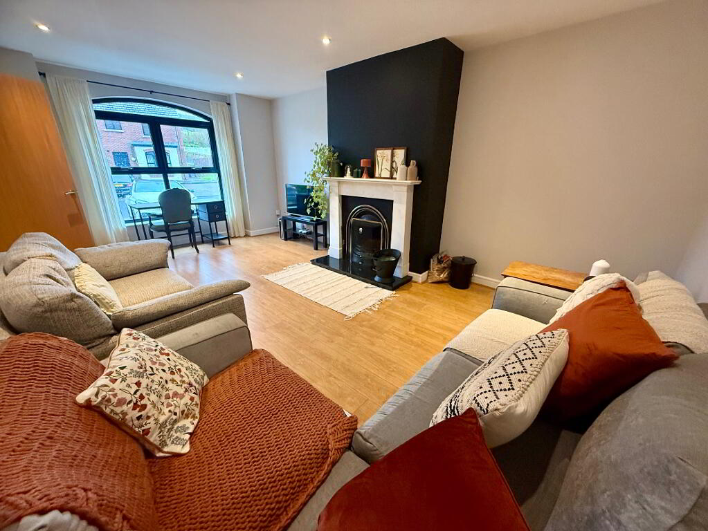 Photo 3 of 2 Woodland Mews, Waterside, L’derry