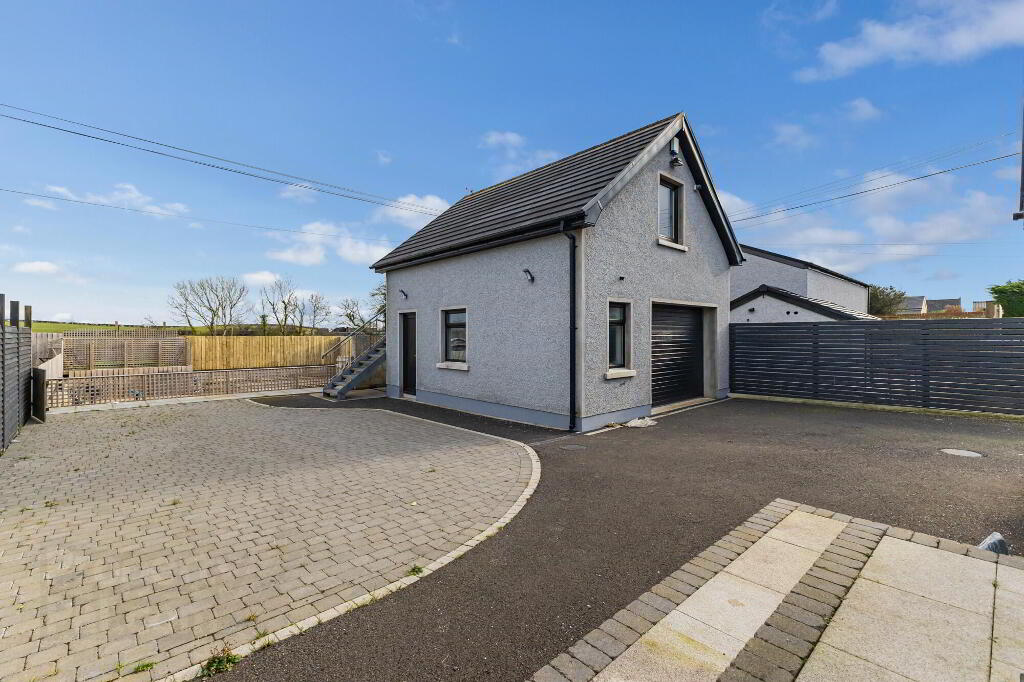 Photo 18 of 230 Ballygowan Road, Belfast