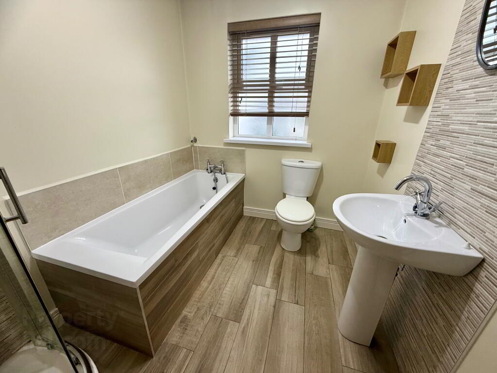 Photo 18 of 68 Ivy Mead Mews, Altnagelvin, L’derry