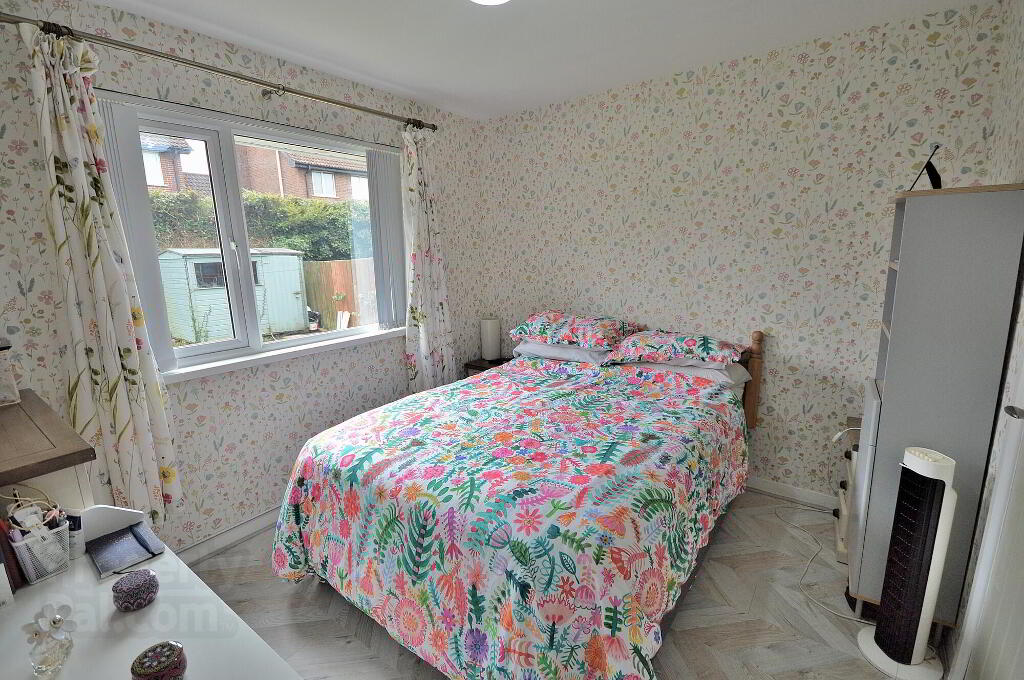 Photo 7 of 16 Meadowvale Crescent, Bangor