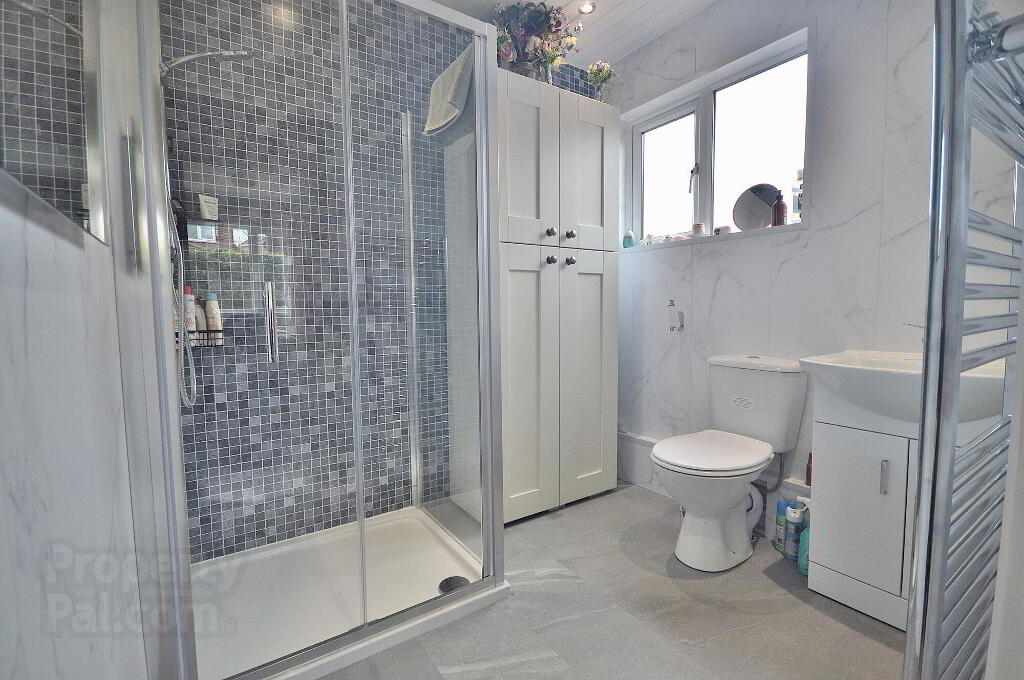 Photo 6 of 16 Meadowvale Crescent, Bangor