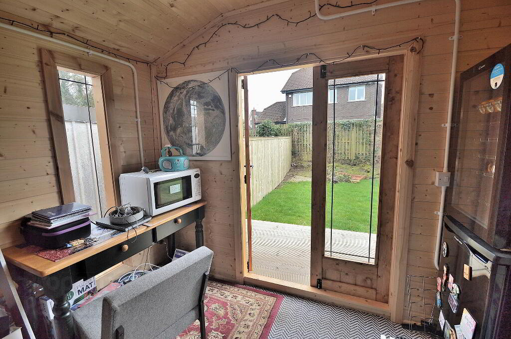 Photo 15 of 16 Meadowvale Crescent, Bangor