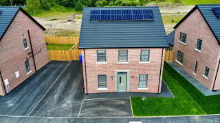 Photo 7 of Linen Grove, L'Derry
