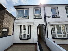 Photo 1 of 2a Maureen Avenue, City Centre, L'Derry