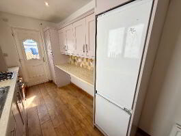 Photo 5 of 2 Maureen Avenue, City Centre, L'Derry