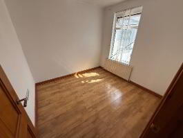 Photo 6 of 2 Maureen Avenue, City Centre, L'Derry