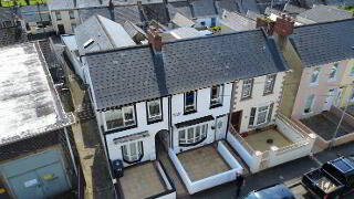 Photo 9 of 2 Maureen Avenue, City Centre, L'Derry