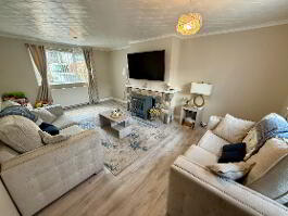 Photo 2 of 187 Lincoln Courts, Waterside, L'Derry