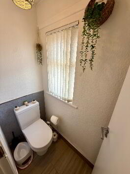 Photo 13 of 187 Lincoln Courts, Waterside, L'Derry