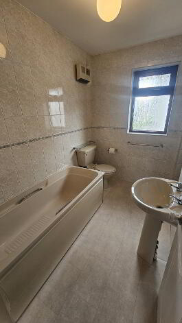 Photograph 1, 5 Manor Court, Newcastle St...