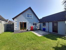 Photo 4 of 2 Tullybrannigan Drive, Newcastle
