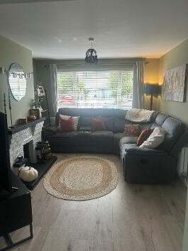 Photo 4 of 14 Mourne View Avenue, Newcastle
