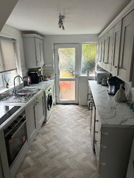 Photo 2 of 14 Mourne View Avenue, Newcastle
