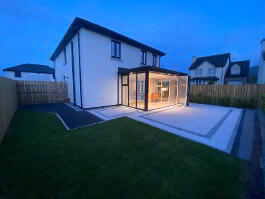 Photo 4 of 40 Tollymore Brae, Newcastle