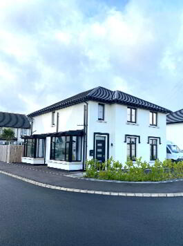 Photo 5 of 40 Tollymore Brae, Newcastle