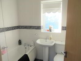 Photo 16 of 75 Boulevard Park, Newcastle