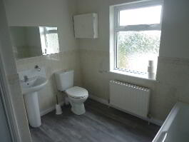 Photo 4 of 6 Market Street , Lack