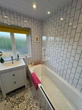 Photo 14 of  42 Lisbane Drive, Newtownabbey