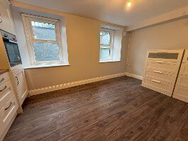 Photo 3 of 18 Northland Row, Dungannon