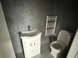 Photo 24 of 18 Northland Row, Dungannon