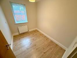 Photo 6 of Top Of The Hill, Waterside, L'Derry