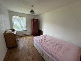 Photo 4 of  4 Windsor Crescent, Whitehead