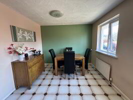 Photo 8 of  6 Willowvale Grove , Islandmagee