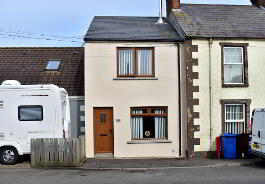 Photo 2 of 49 High Street, Ballyhalbert, Newtownards