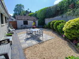Photo 1 of 22 Eliza Close, Newcastle