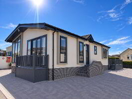 Photograph 1, 26B 'Oakgrove Clarendon' Se...
