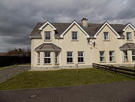 Photograph 1, 32 Rathfort Cresent