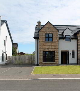 Photograph 1, 3 Parian Way 
