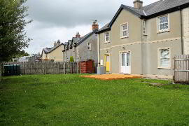 Photograph 1, 17 Phoenix Manor