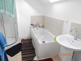 Photo 4 of 7 Ardglena Court, Dungannon