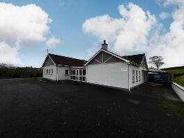 Photograph 1, The Woodhill Hunting Lodge ...